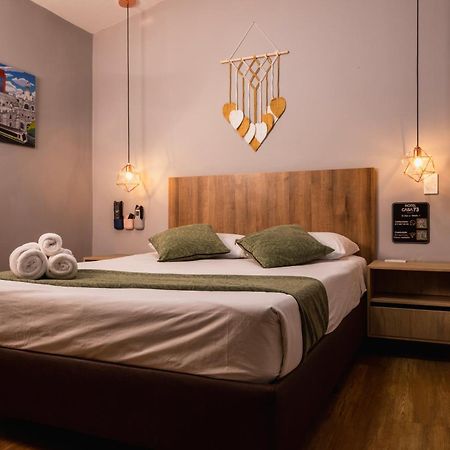 Hotel Casa 73 Deluxe Medellín Esterno foto
